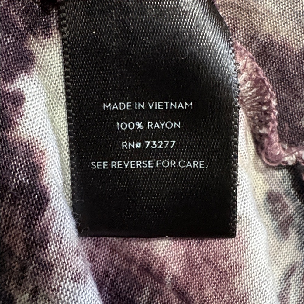 Women’s Medium Simply Vera Vera Wang Purple Tone Abstract Floral Top - Picture 4 of 6